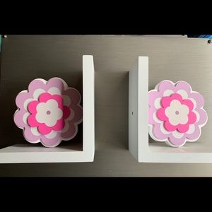 Bookends for a child’s room